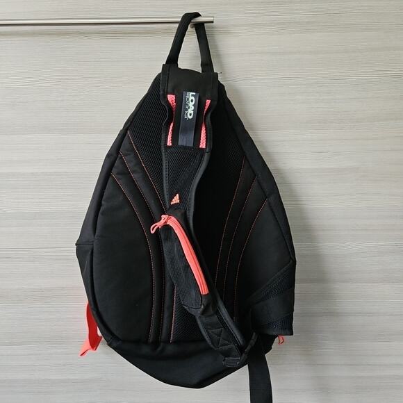 dimensions jansport backpack Main Campus Color:Color Blind Perch color-tule-fish-dbl-willow-silver-silver Vtg Berkley Strap On hitting the town